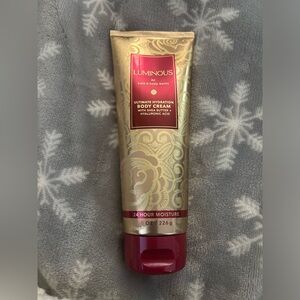 Luminous Ultimate Body Cream